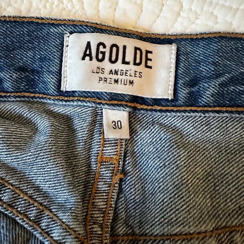 Agolde Straight Leg Jeans in Medium Blue Wash - Picture 8 of 11